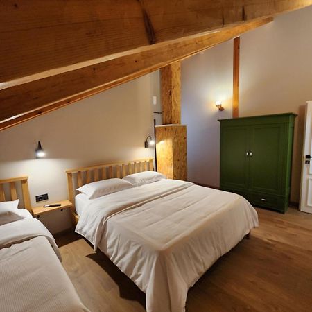 Guesthouse Te Avllia Kelcyre Exteriör bild
